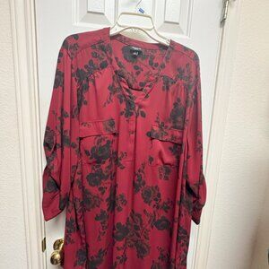 Torrid Red with Black Flowers Plus Size 4X Tunic Blouse Cuffed Sleeves
